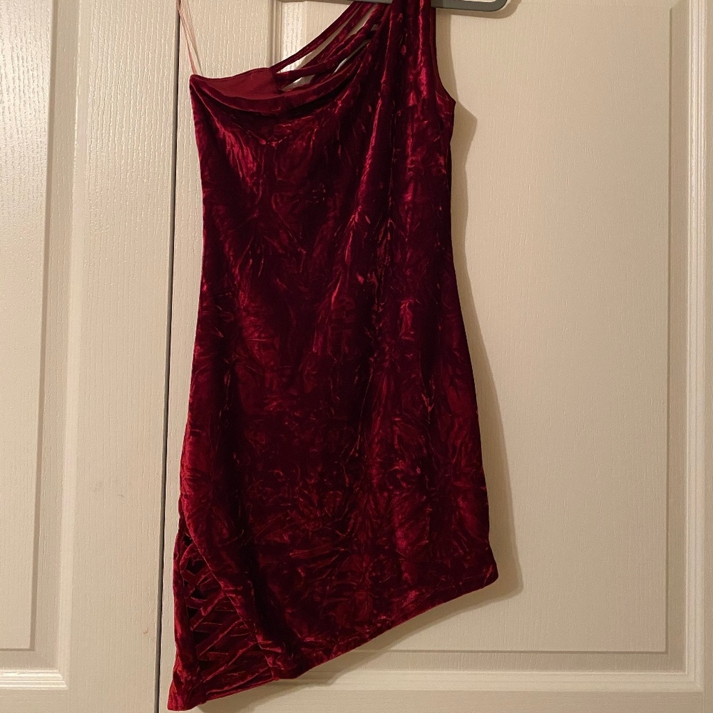 Maroon Velvet One Shoulder Dress